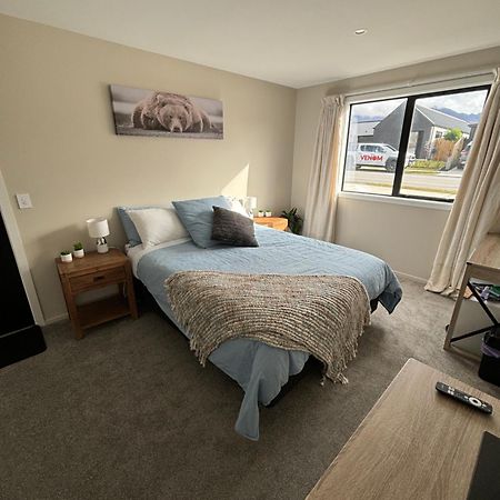 Comfort In Northlake Apartment Уанака Екстериор снимка