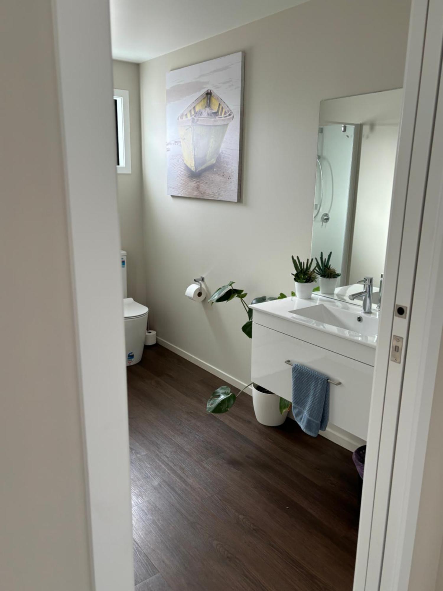 Comfort In Northlake Apartment Уанака Екстериор снимка